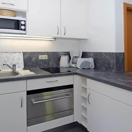 Yachthafenresidenz-wohnung-8110-848 *